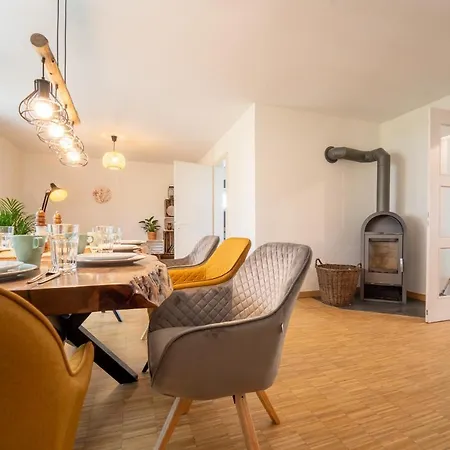 dreamcation - Ehemaliges Pfarrhaus, 3D-Tour, 4 SZ, Terrasse, BBQ, Küche, Garten, 140qm Kelheim Exterior foto