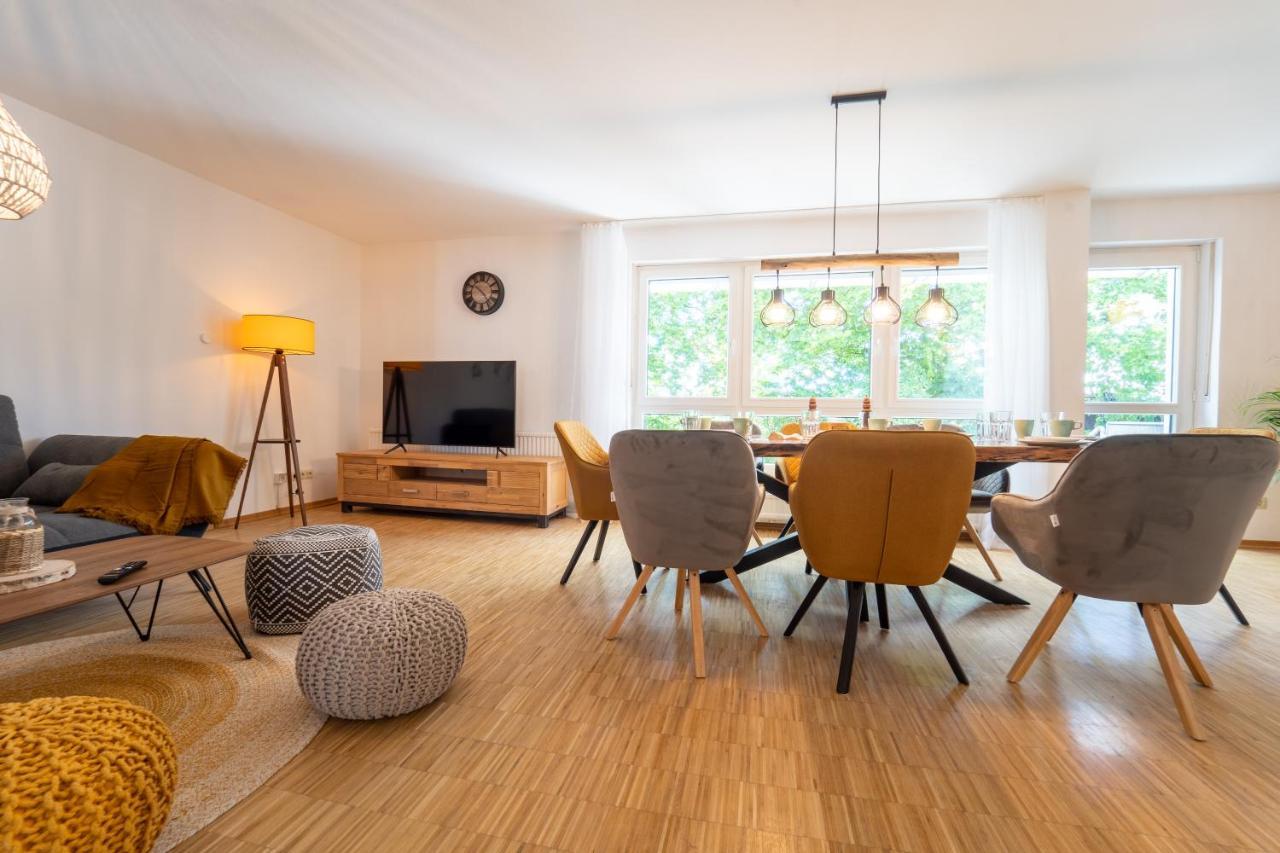 Dreamcation - Ehemaliges Pfarrhaus, 3d-tour, 4 Sz, Terrasse, Bbq, Kueche, Garten, 140qm Apartment *