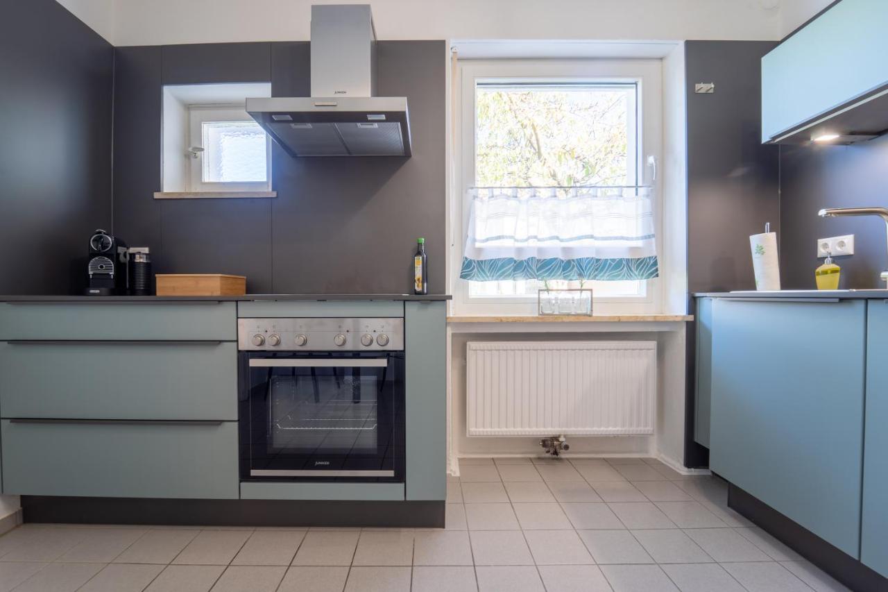 Dreamcation - Ehemaliges Pfarrhaus, 3d-tour, 4 Sz, Terrasse, Bbq, Kueche, Garten, 140qm Kelheim