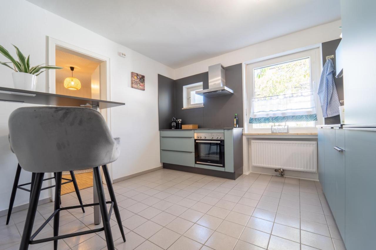 Dreamcation - Ehemaliges Pfarrhaus, 3d-tour, 4 Sz, Terrasse, Bbq, Kueche, Garten, 140qm Apartment